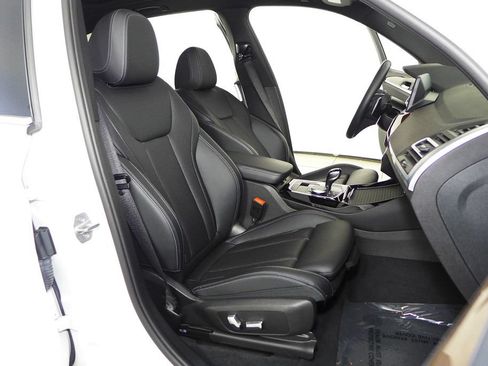 Used 2023 BMW X3 sDrive30i w/ Convenience Package RWD image 19