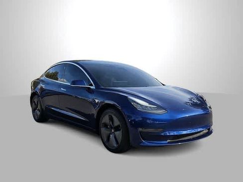 Used 2019 Tesla Model 3 Performance image 2