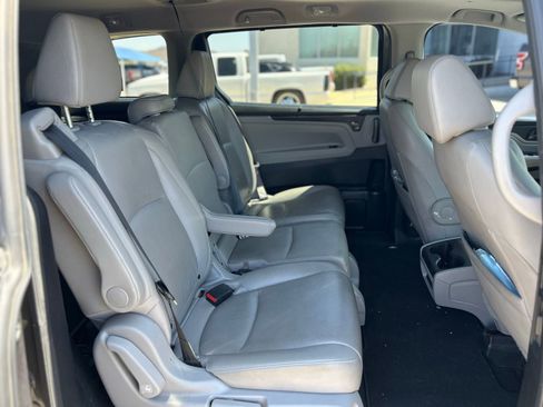 Used 2019 Honda Odyssey EX-L image 12