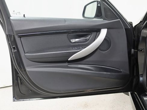 Used 2019 BMW 330i xDrive Wagon 330i xDrive M SPORT w/ M Sport Edition image 34