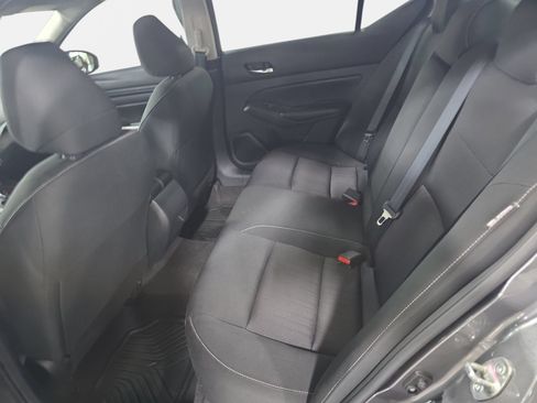 Used 2022 Nissan Altima 2.5 S FWD image 14