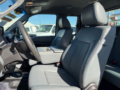 Used 2015 Ford F250 XL w/ Power Equipment Group image 28