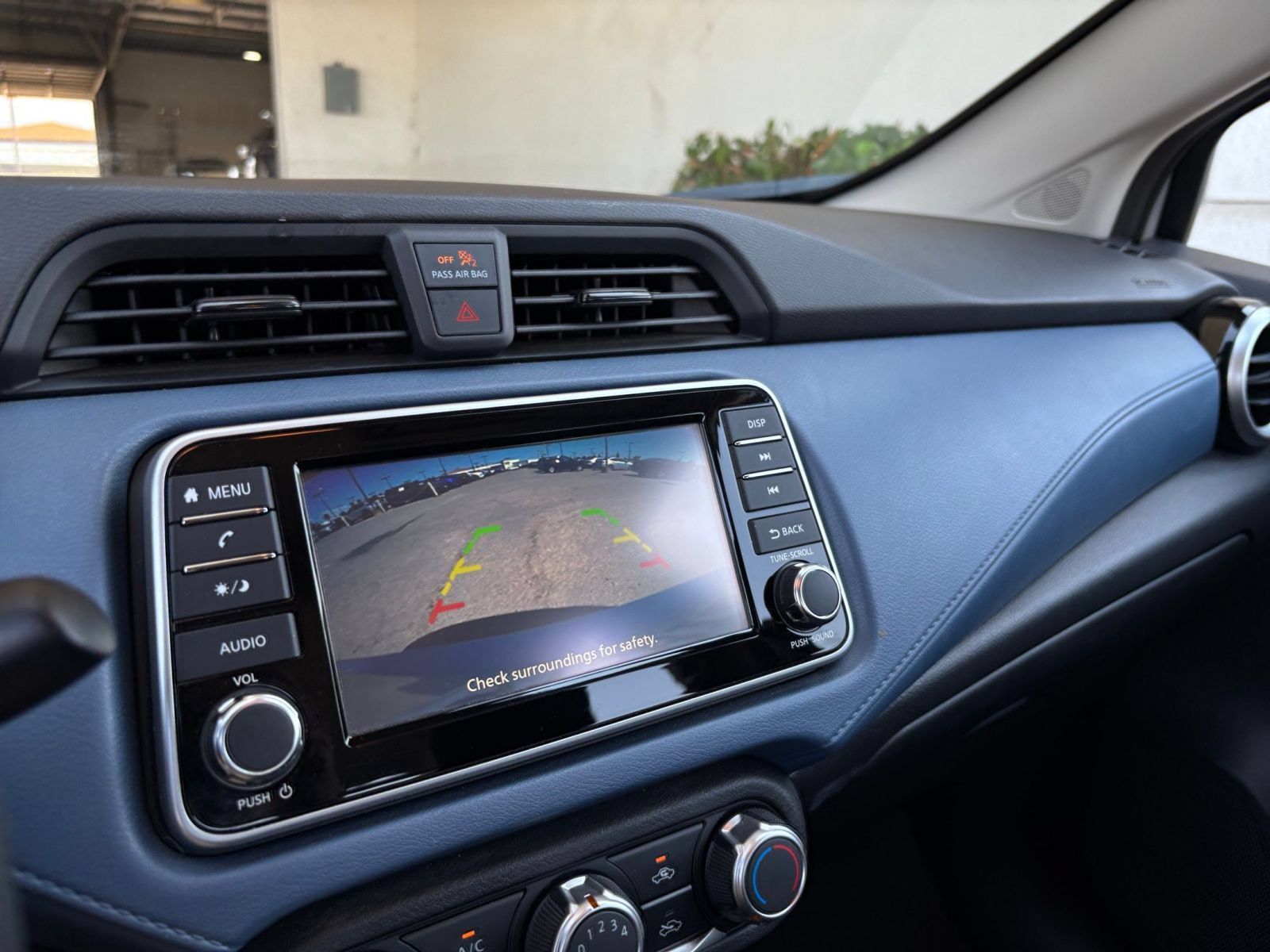Used 2025 Nissan Versa SV FWD image 22