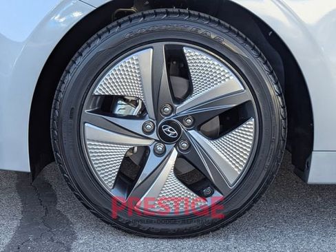 Used 2022 Hyundai Ioniq SEL image 33