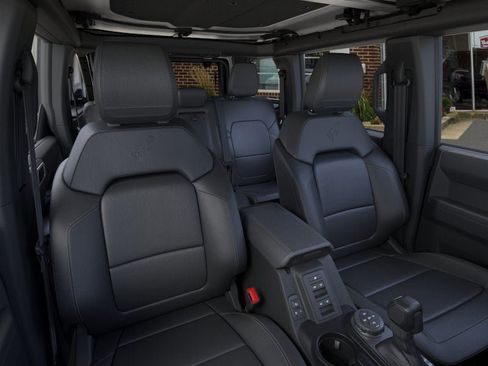 New 2025 Ford Bronco Badlands w/ Sasquatch Package image 10
