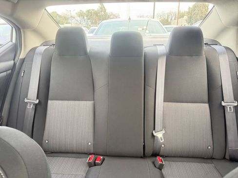 Used 2025 Nissan Sentra SV image 38