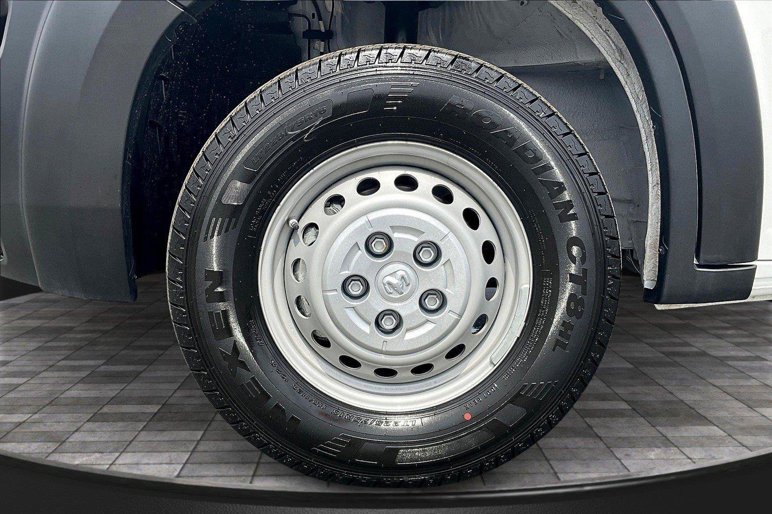 Used 2024 RAM ProMaster 2500 FWD image 10