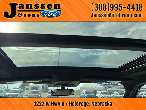 Used 2022 Ford F150 Lariat image 12