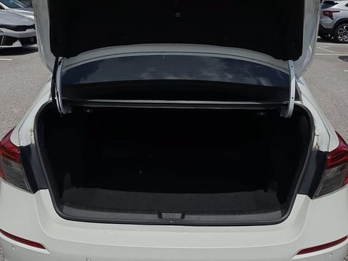 Used 2022 Honda Civic Touring image 7