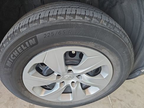 Used 2022 Toyota RAV4 LE FWD image 20