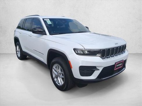New 2026 Jeep Grand Cherokee Laredo RWD image 7
