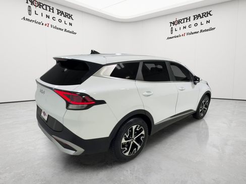 Used 2024 Kia Sportage EX FWD image 5