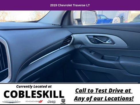 Used 2019 Chevrolet Traverse LT image 31
