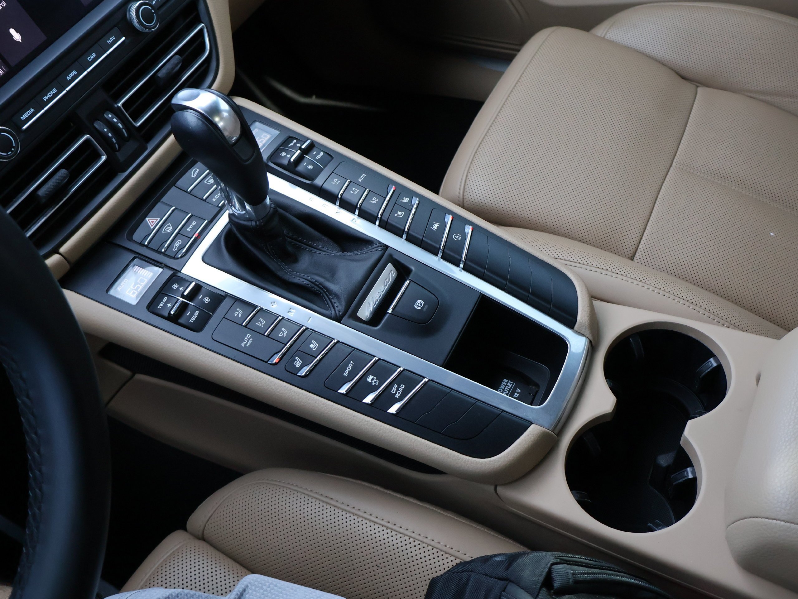Used 2020 Porsche Macan S AWD/4WD image 24
