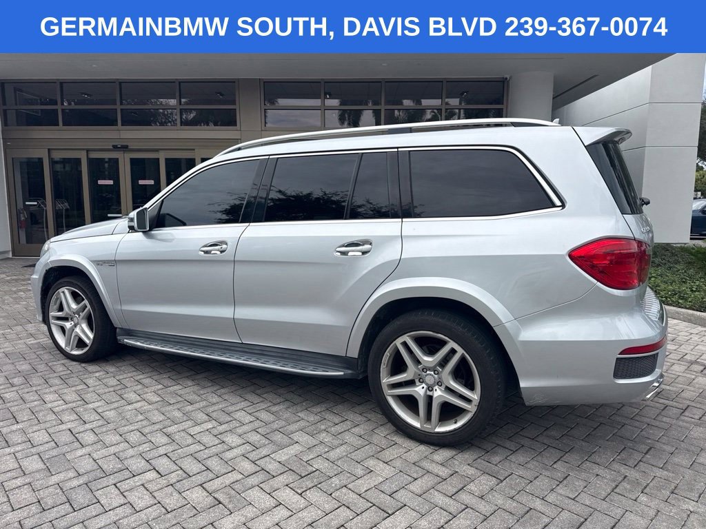 Used 2015 Mercedes-Benz GL 550 4MATIC image 6