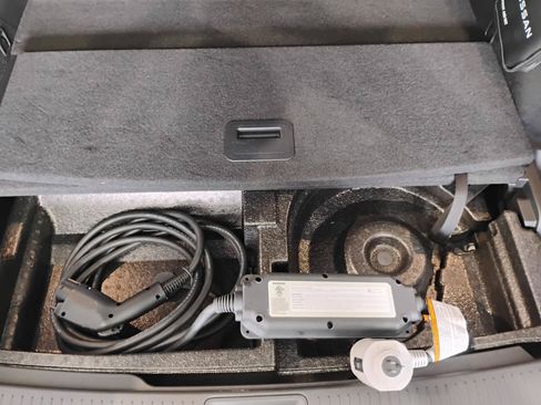Used 2024 Nissan Ariya AWD image 10