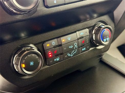 Used 2022 Ford F250 XLT w/ XLT Premium Package image 14