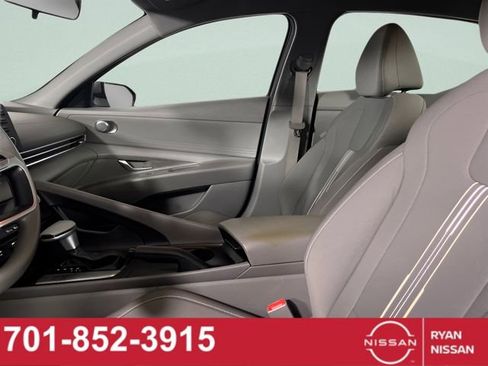 Used 2023 Hyundai Elantra SEL w/ Cargo Package image 24