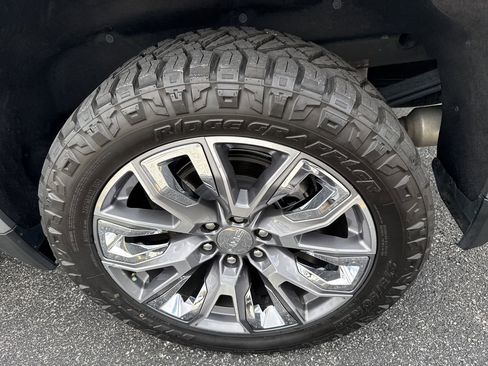 Used 2023 GMC Sierra 1500 Denali w/ Denali Reserve Package image 19