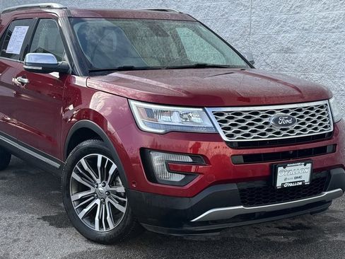 Used 2017 Ford Explorer Platinum image 1