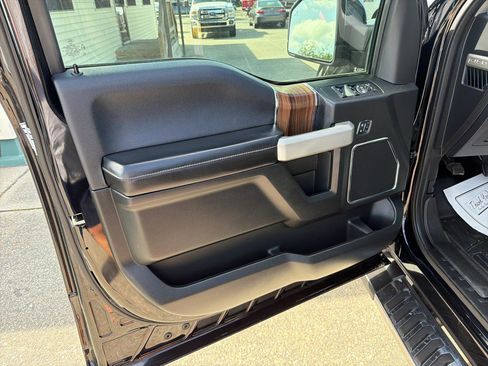 Used 2017 Ford F150 Lariat AWD/4WD image 17