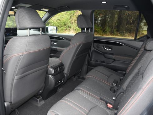 New 2026 Honda Pilot Sport image 8