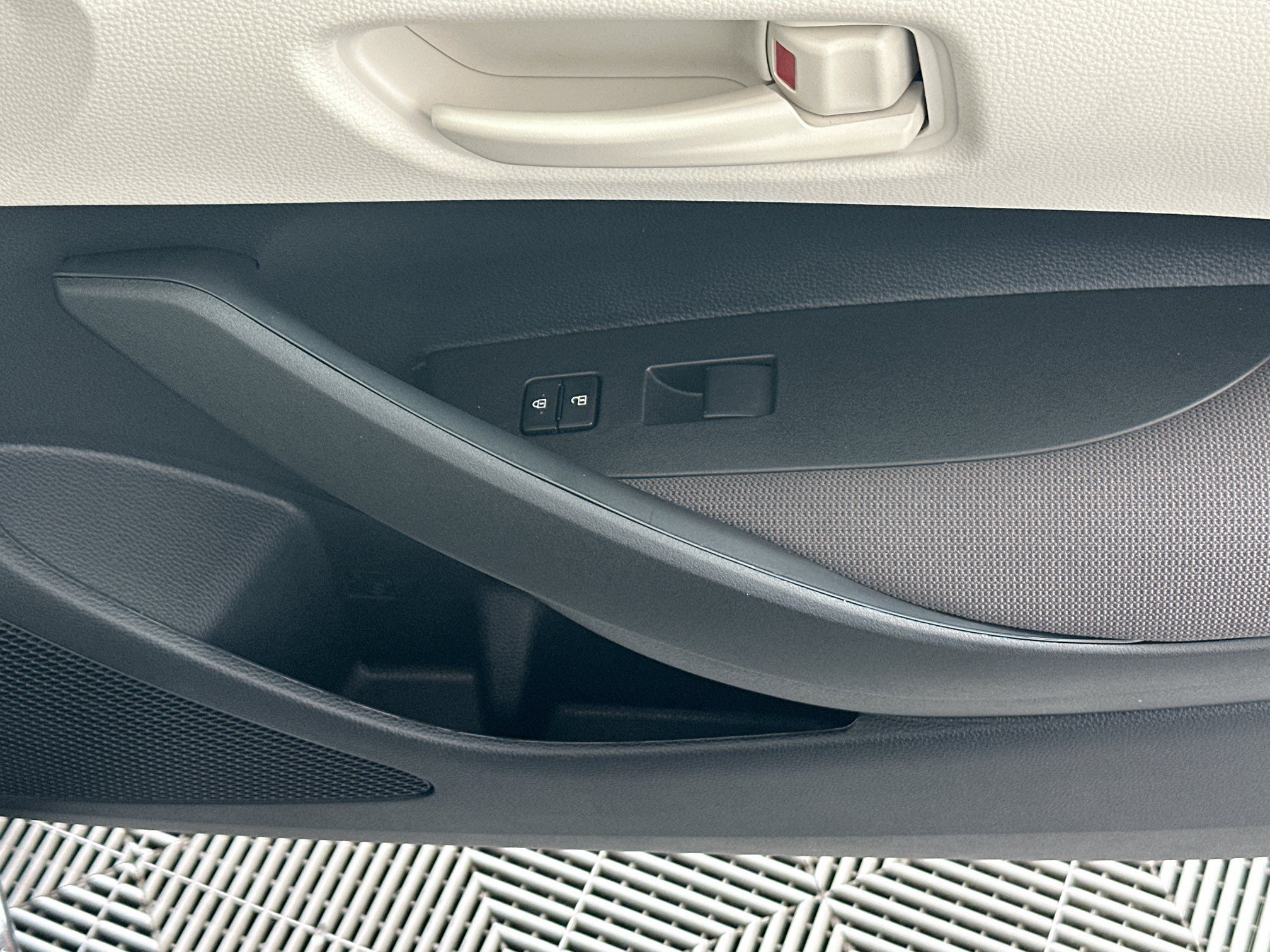 New 2026 Toyota Corolla LE FWD image 26