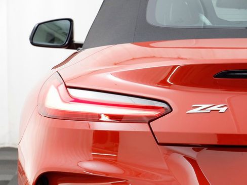 New 2026 BMW Z4 sDrive30i w/ Shadowloine Package RWD image 19