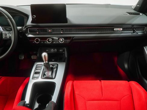 Used 2025 Honda Civic Type R image 37
