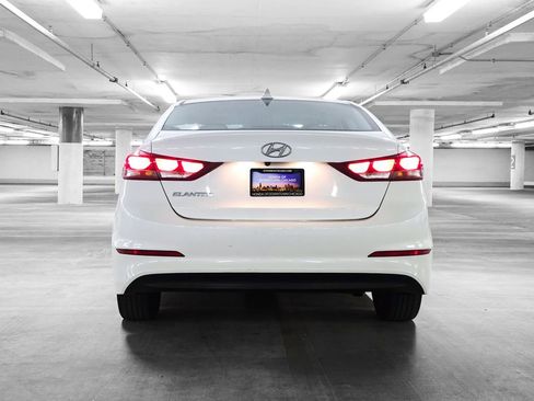 Used 2017 Hyundai Elantra SE image 8
