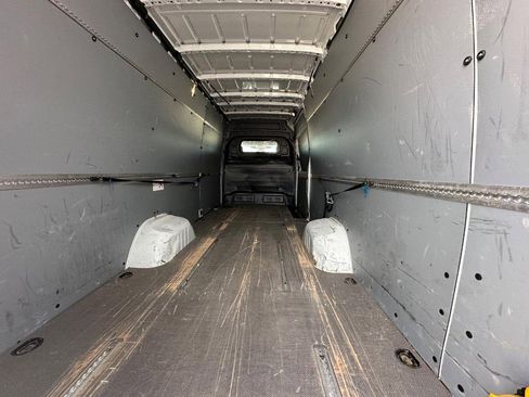 Used 2021 Mercedes-Benz Sprinter 3500 w/ Driver Convenience Package image 11