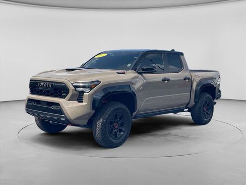 Used 2025 Toyota Tacoma TRD Pro w/ Tow Tech Package AWD/4WD image 3