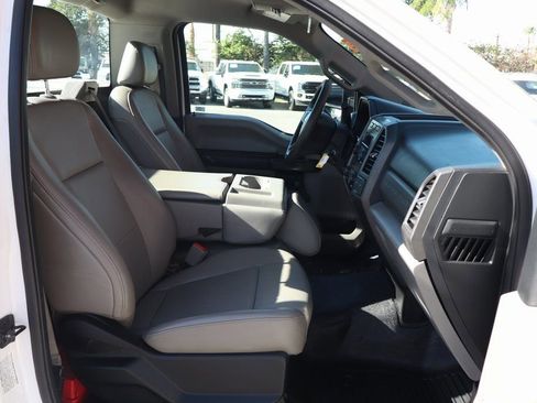Used 2018 Ford F550 2WD Regular Cab Super Duty image 33