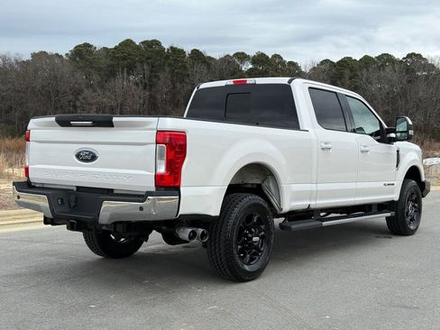 Used 2018 Ford F250 Lariat w/ Lariat Value Package image 5