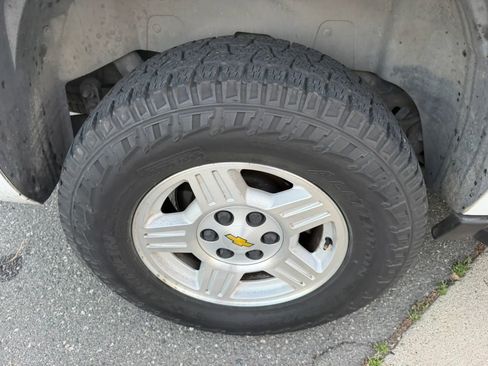 Used 2008 Chevrolet Avalanche LS image 30