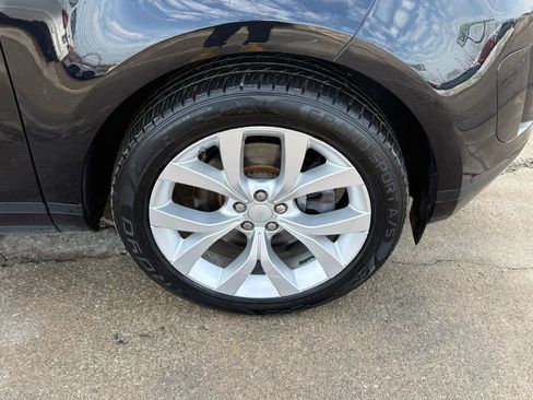 Used 2020 Land Rover Range Rover Evoque S image 47