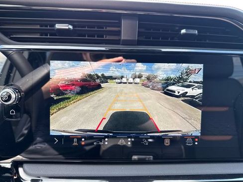 New 2026 GMC Sierra 2500 AT4 w/ AT4 Premium Plus Package AWD/4WD image 23