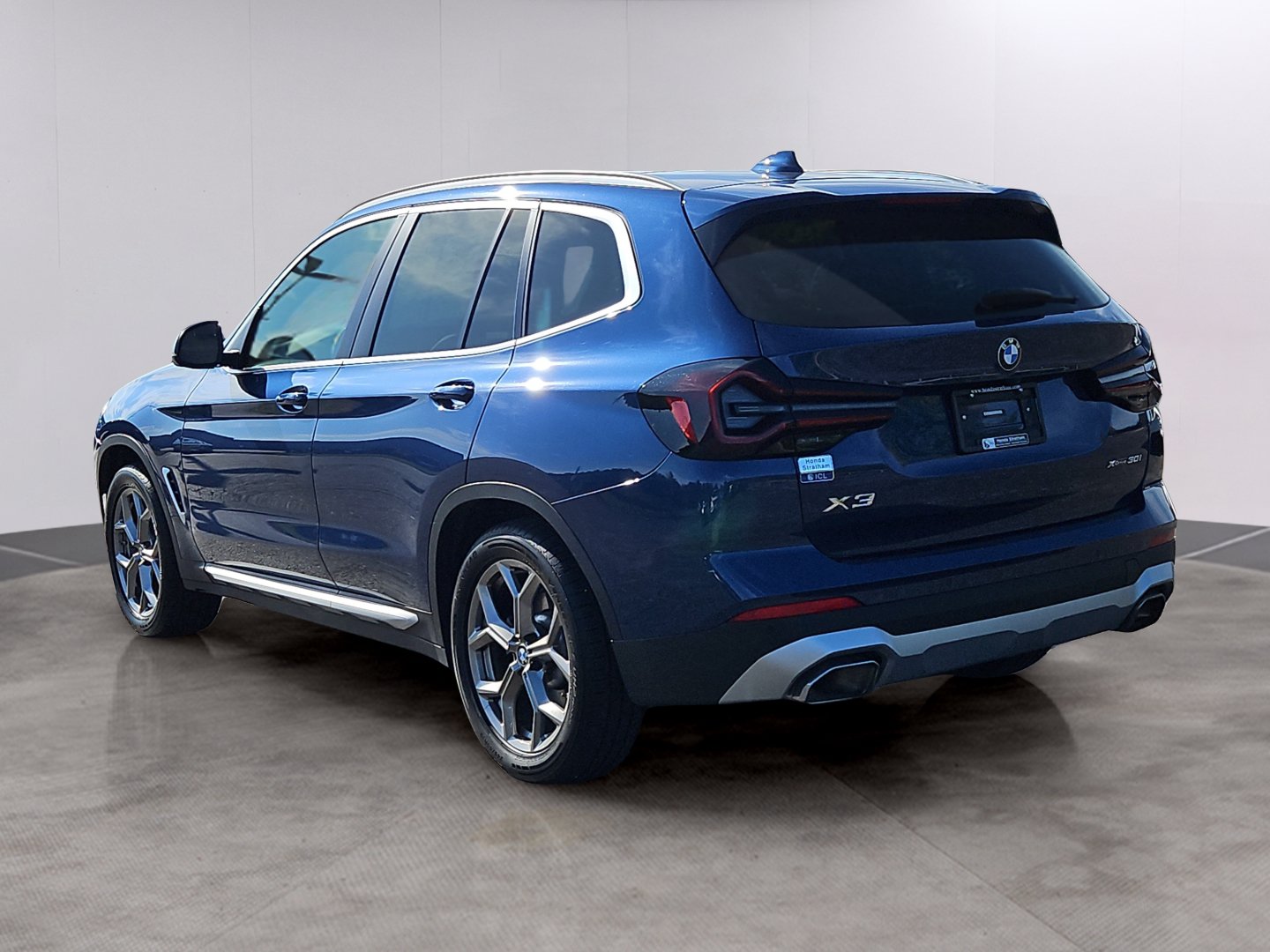 Used 2023 BMW X3 xDrive30i w/ Premium Package AWD/4WD image 35