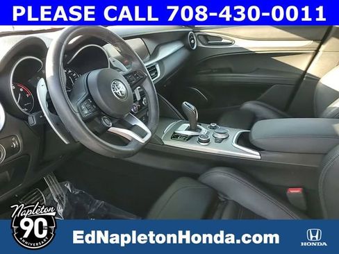 Used 2022 Alfa Romeo Stelvio Veloce image 9