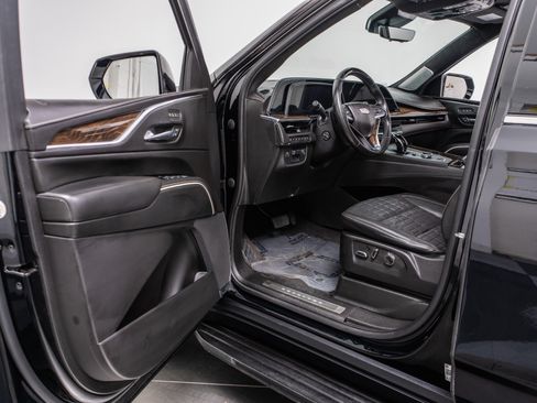 Used 2023 Cadillac Escalade ESV Premium Luxury Platinum AWD/4WD image 23