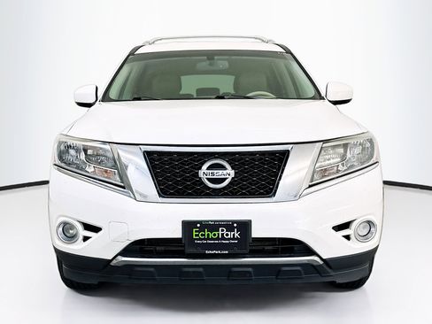 Used 2014 Nissan Pathfinder SL w/ Trailer Tow Package image 2