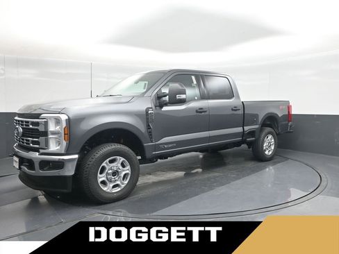 New 2026 Ford F250 XLT w/ FX4 Off-Road Package AWD/4WD image 1