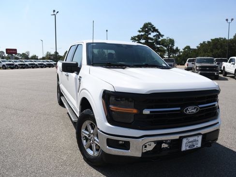 Used 2025 Ford F150 XLT w/ Equipment Group 301A Standard AWD/4WD image 2