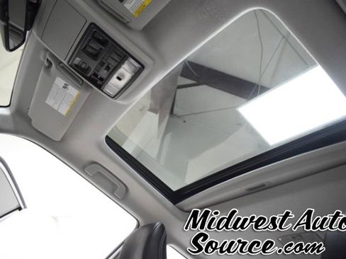 Used 2023 Toyota 4Runner SR5 Premium image 12