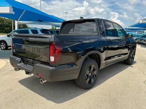 New 2026 Honda Ridgeline Black Edition image 3