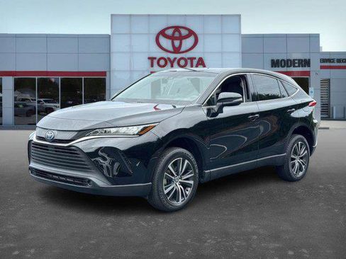 Used 2022 Toyota Venza LE image 33