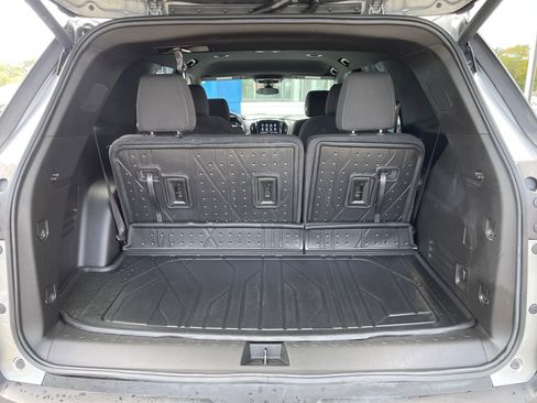 Used 2023 Chevrolet Traverse LT w/ LPO, Floor Liner Package image 46