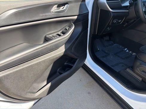 Used 2023 Jeep Grand Cherokee L Laredo image 15