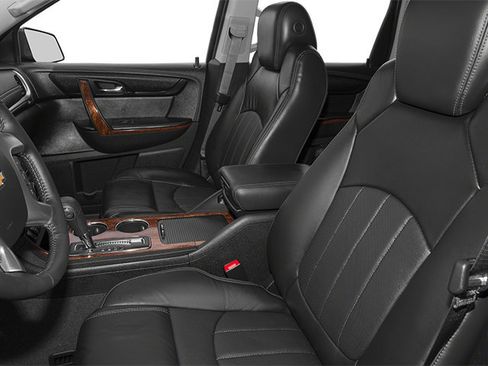 Used 2014 Chevrolet Traverse LTZ image 11