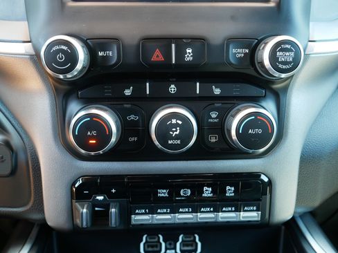 Used 2021 RAM 3500 Big Horn w/ Level B Equipment Group AWD/4WD image 23